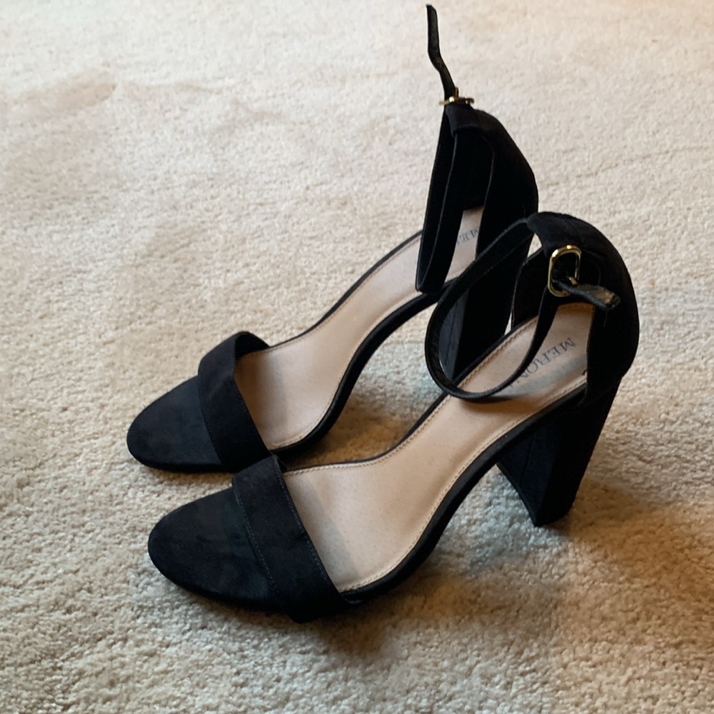 Block heel sandals - Picture 2 of 9